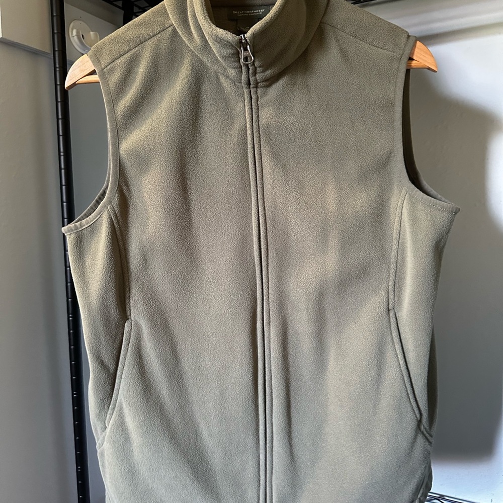 Great Northwest Clothing Company Women's Khaki Vest